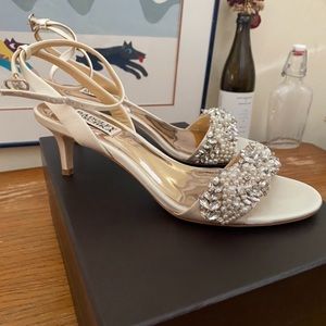 NWT Badgley Mischka Fiona Ivory Wedding Heels - 7.5